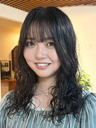 セミロング 宮本 いぶきのヘアスタイル