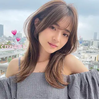 セミロング ナガイ アヤのヘアスタイル