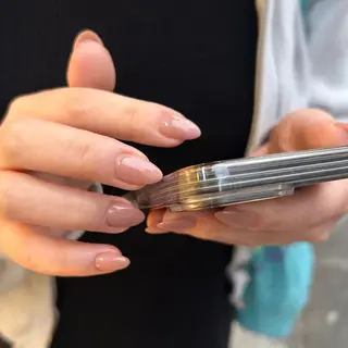 ネイル Yumi シンプルネイルのネイルデザイン