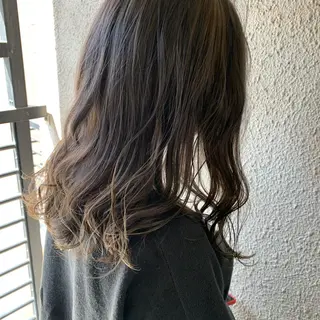 セミロング カラー chouette シュエットのヘアスタイル