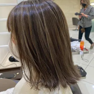 ミディアム カラー レイヤーカット/ ハイライト　千咲季のヘアスタイル