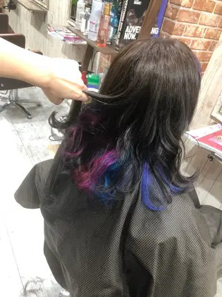 カラー みやもと まなみのヘアスタイル