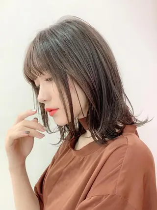 ミディアム カラー 寺山 佳貴のヘアスタイル