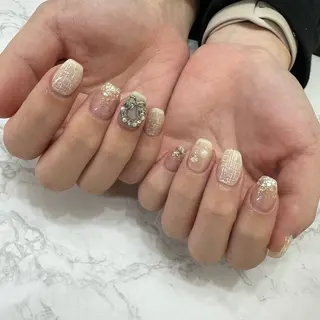 ネイル Elegancia. Hiromiのネイルデザイン