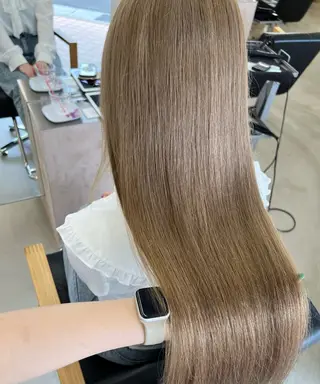 ロング カラー vince. moekoのヘアスタイル