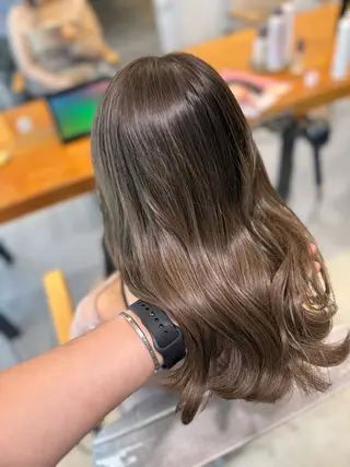 セミロング 宮永 瑞樹のヘアスタイル