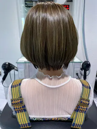 ショート 赤み消し韓国ヘア レイヤー縮毛🤍渡邉のヘアスタイル