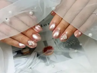 ネイル RUBYネイルサロン 9Caratsのネイルデザイン