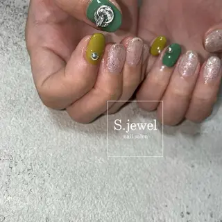 ネイル S. JEWELのネイルデザイン