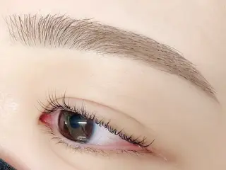 アイブロウ BeckyLash 天神店中嶋のマツエク・マツパデザイン
