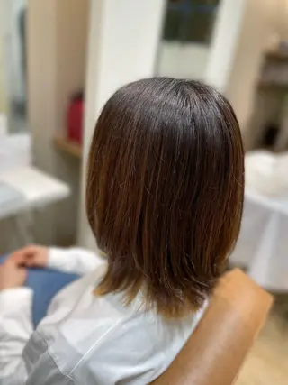 ミディアム 亀田 実花のヘアスタイル