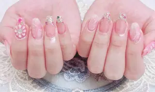 ネイル MoonNail ユリ🌸のネイルデザイン