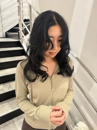 セミロング GO TODAY SHAIRE SALON所属・miu (ミユ)のヘアスタイル