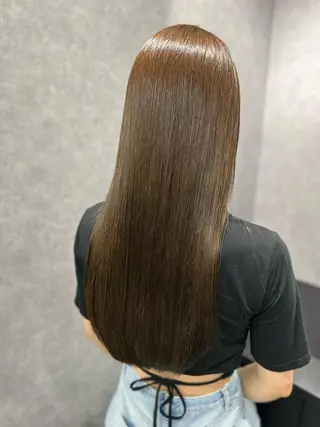 ロング 岩崎 恵実のヘアスタイル
