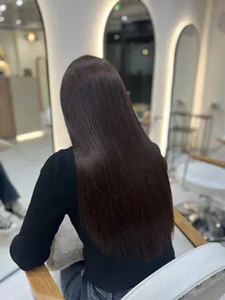 ロング Zina aimiのヘアスタイル