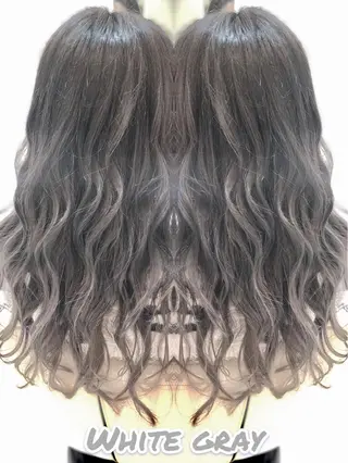 ロング カラー 永島 桜のヘアスタイル