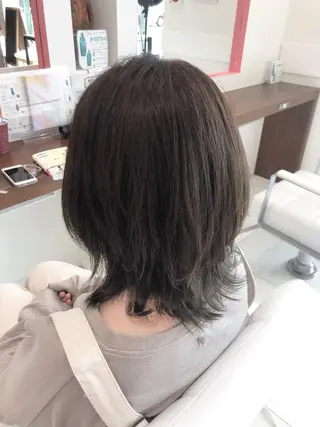 ミディアム カラー ウルフカット ハッシュカット/七海のヘアスタイル