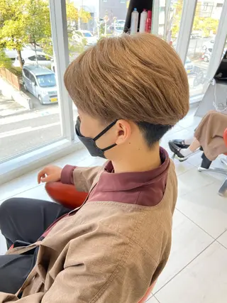 ショート カラー 浅野 匠のヘアスタイル