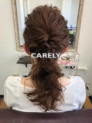 ヘアアレンジ HAIR carelyのヘアスタイル