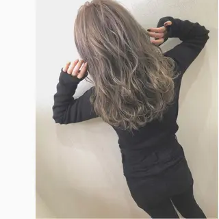 セミロング カラー パーマ ヘアアレンジ 🐶 アヤカのヘアスタイル