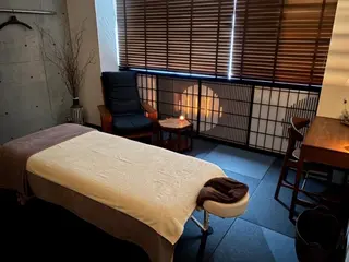 Loa Nature ロアナチュール大阪江戸堀店所属・chika セラピストのエステ・リラクイメージ