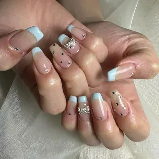 ネイル 里見 麗のネイルデザイン