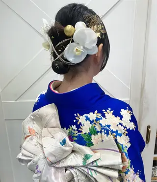 ヘアアレンジ あやかショート 白髪ぼかしのヘアスタイル