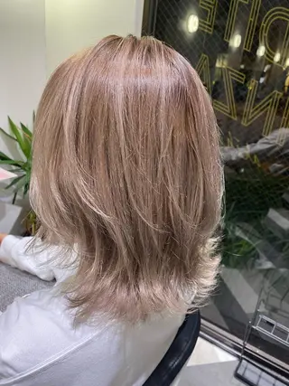 ミディアム APHRODITE 升田　潤のヘアスタイル