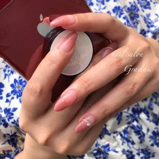 ネイル Gracias. rieのネイルデザイン