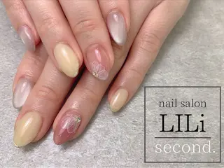 ネイル Sari ✳︎のネイルデザイン