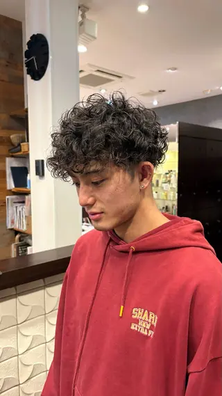 パーマ メンズ ヤスダ ホノカのヘアスタイル
