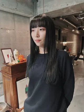 ロング カラー 前野 日奈のヘアスタイル