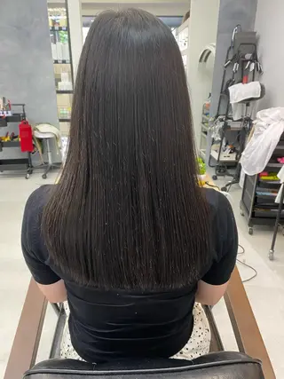 セミロング 嶋田 久純のヘアスタイル