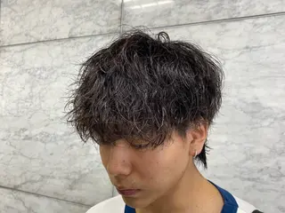 ミディアム パーマ メンズ 茶屋町メンズサロン 小野湧翔のヘアスタイル