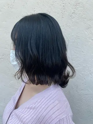 ミディアム M. YURIのヘアスタイル