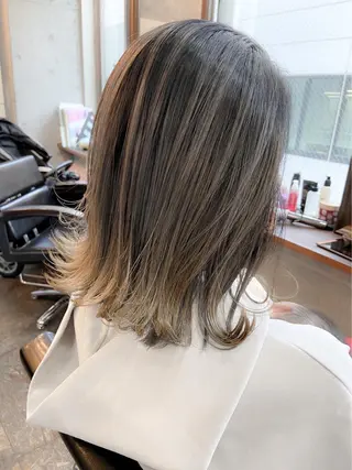 カラー J /レイヤーカット /ショートボブのヘアスタイル