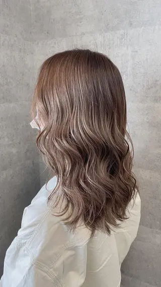 ミディアム 疋田 翼のヘアスタイル
