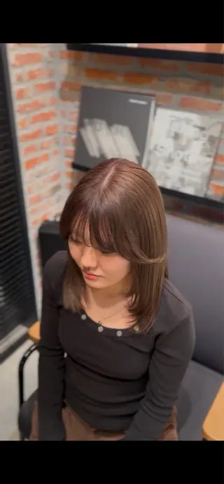 カラー りお ブリーチカラーのヘアスタイル