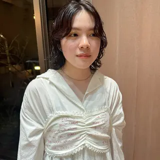 ミディアム パーマ 大橋 芽衣のヘアスタイル