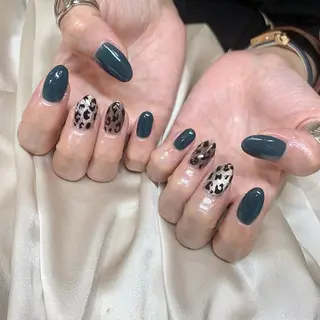 ネイル トランスモード所属・霜山 理恵のネイルデザイン