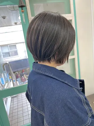 ショート カラー 河本 早智子のヘアスタイル