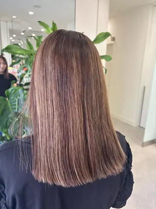 ロング 彦坂 優月のヘアスタイル