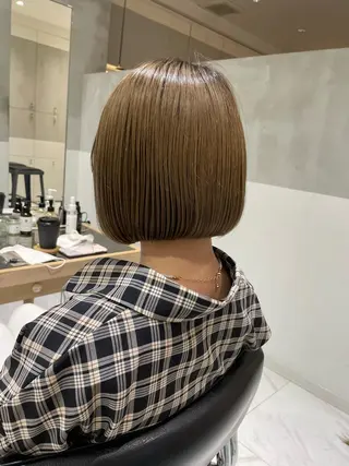 ショート オリーブ カラー✨有坂映哉のヘアスタイル