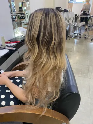 ロング カラー ヘアアレンジ 烏山 達也のヘアスタイル