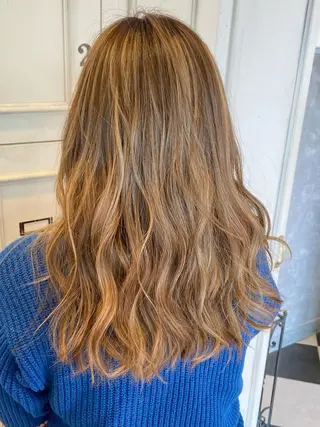 セミロング カラー aini上本町 吉元直明のヘアスタイル