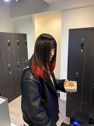 ミディアム カラー 中川 蓮のヘアスタイル