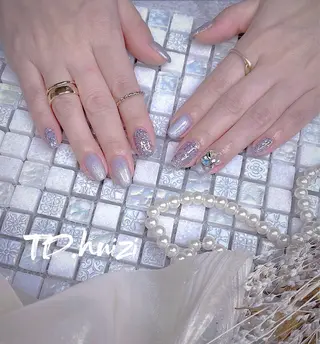 ミディアム めぐみのネイルサロン スタッフ練習のネイルデザイン