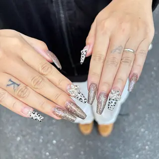 ネイル ハイビスカス ネイルサロンのネイルデザイン