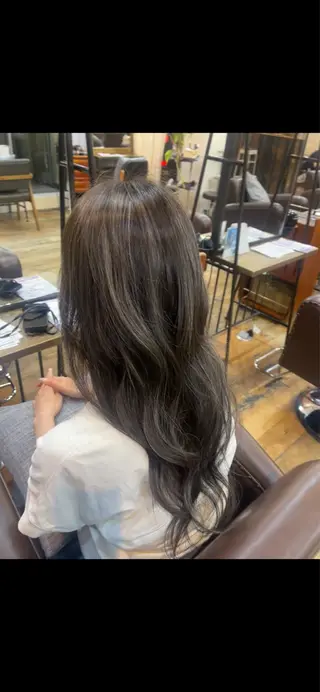 カラー 東茉央/ブリーチ リタッチ🧸銀座のヘアスタイル
