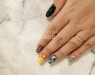 ネイル ネイルリボン 受付スタッフのネイルデザイン